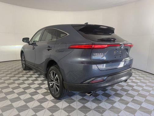 2023 Toyota Venza LE