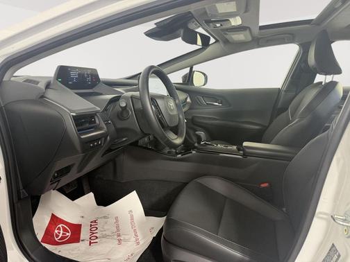 2024 Toyota Prius XLE