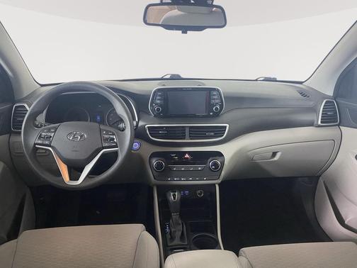 Dazzling White 2019 Hyundai TUCSON Value