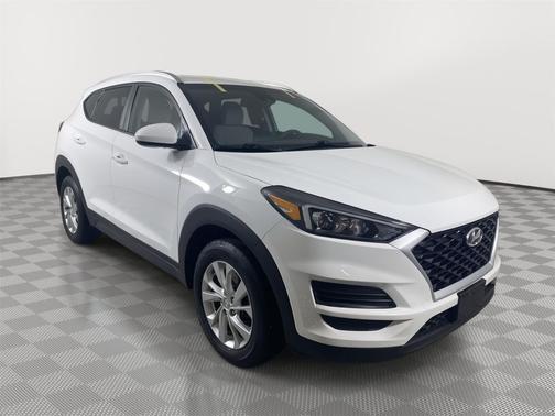 Dazzling White 2019 Hyundai TUCSON Value