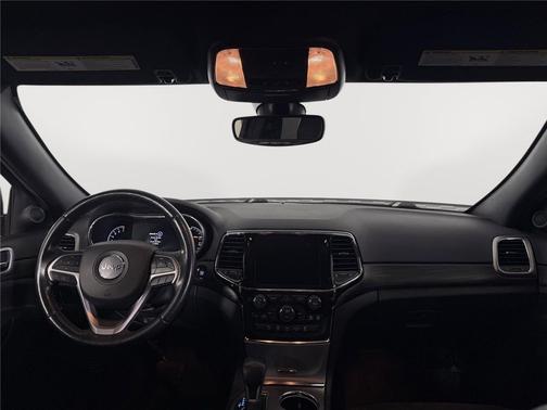 2022 Jeep Grand Cherokee Laredo