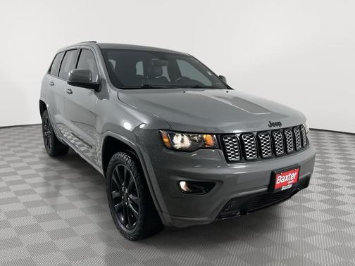 2022 Jeep Grand Cherokee Laredo