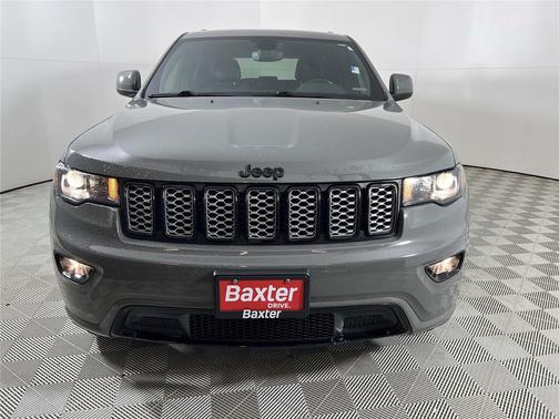 2022 Jeep Grand Cherokee Laredo