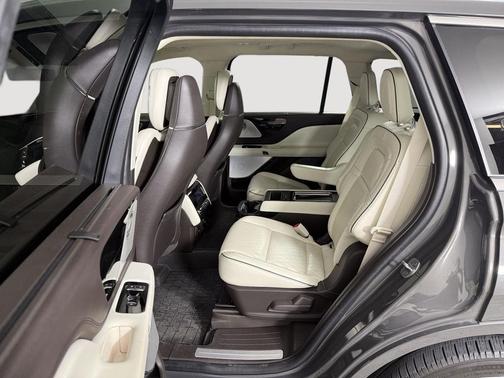Chroma Caviar Dark Gray 2021 Lincoln Aviator Black Label AWD