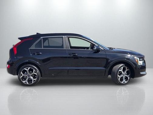 Aurora Black 2025 Kia Niro EX Touring