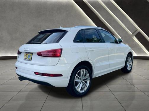 2017 Audi Q3 2.0T Premium