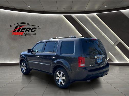 Polished Metal Metallic 2013 Honda Pilot Touring