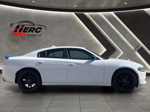 2017 Dodge Charger SXT