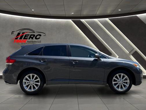 Magnetic Gray Metallic 2009 Toyota Venza Base