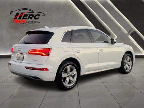 2018 Audi Q5 2.0T Tech Premium