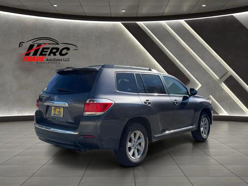 2013 Toyota Highlander SE