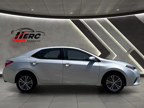 Classic Silver Metallic 2014 Toyota Corolla LE Plus