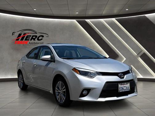 Classic Silver Metallic 2014 Toyota Corolla LE Plus