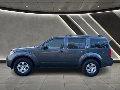 2010 Nissan Pathfinder S FE+
