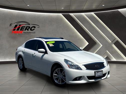 Moonlight White 2013 INFINITI G37 Journey