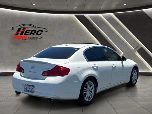 Moonlight White 2013 INFINITI G37 Journey