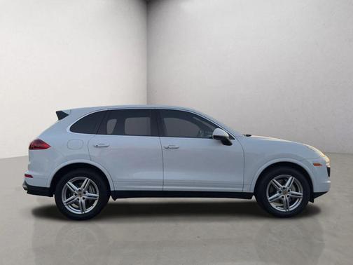 2017 Porsche Cayenne S