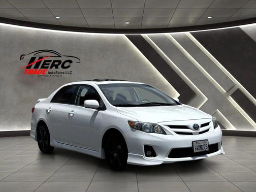 Super White 2012 Toyota Corolla S