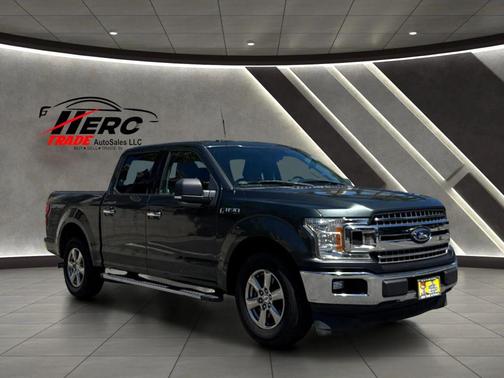 Dark Gray 2018 Ford F-150 XLT