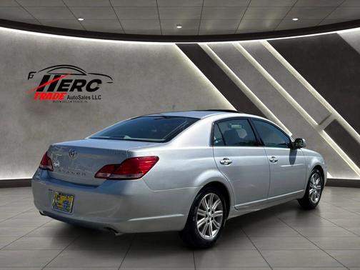 Titanium Metallic 2007 Toyota Avalon Limited