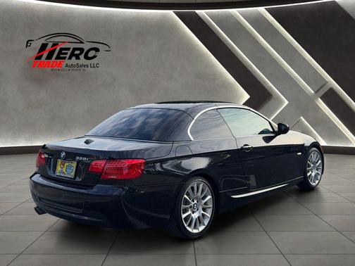2013 BMW 328 328i Convertible 2D