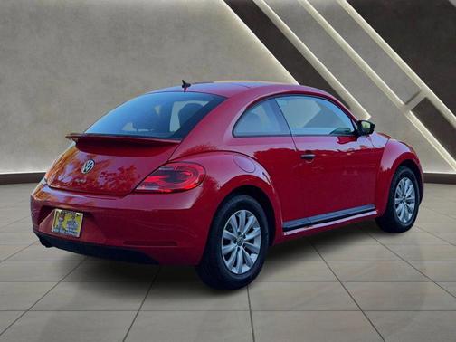 2016 Volkswagen Beetle 1.8T S