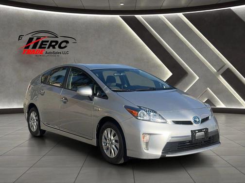 2014 Toyota Prius Plug-in Base