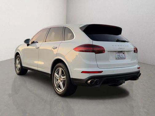 2017 Porsche Cayenne S