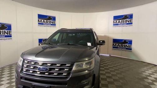MAGNETIC METALLIC 2017 Ford Explorer XLT