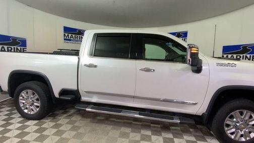 Iridescent Pearl Tricoat 2024 Chevrolet Silverado 2500 High Country