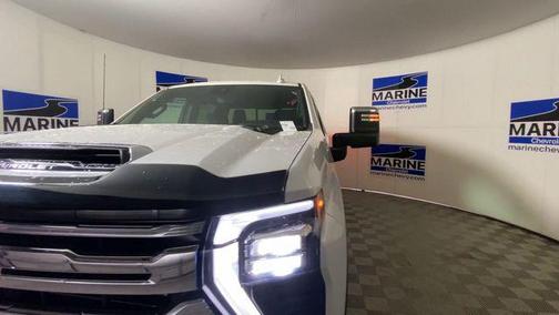 Iridescent Pearl Tricoat 2024 Chevrolet Silverado 2500 High Country