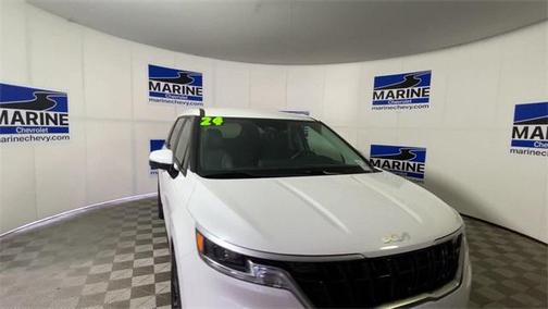 2024 Kia Carnival EX