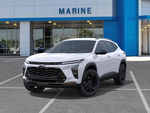 Summit White 2026 Chevrolet Trax FWD ACTIV