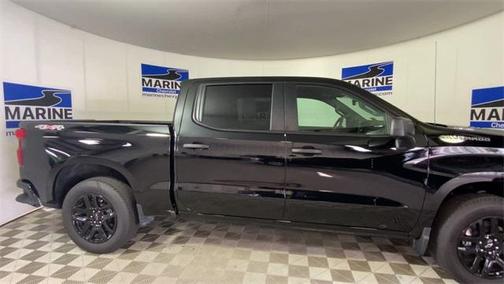 2025 Chevrolet Silverado 1500 Custom