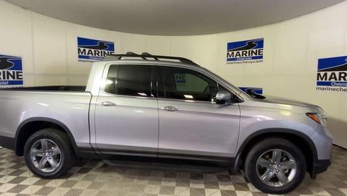 Lunar Silver Metallic 2023 Honda Ridgeline RTL-E