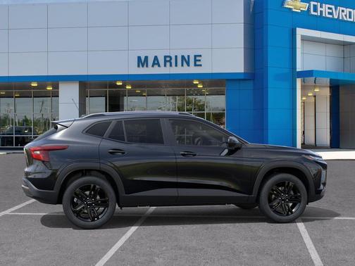 Mosaic Black Metallic 2026 Chevrolet Trax FWD ACTIV