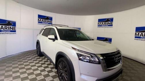 Pearl White Tricoat 2022 Nissan Pathfinder SL 2WD
