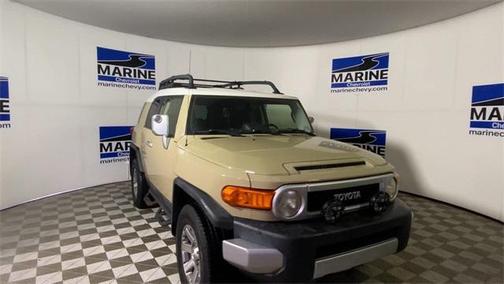 2014 Toyota FJ Cruiser Base
