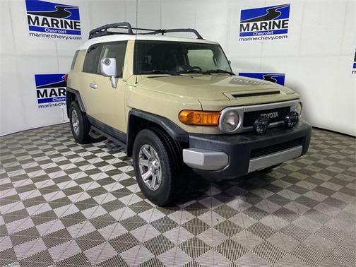 2014 Toyota FJ Cruiser Base
