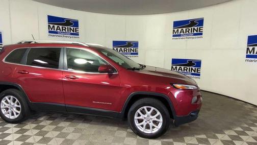 Deep Cherry Red Crystal Pearlcoat 2017 Jeep Cherokee Latitude