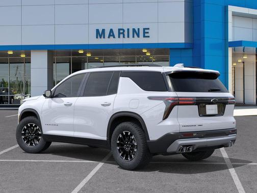 Polar White Tricoat 2026 Chevrolet Traverse AWD Z71