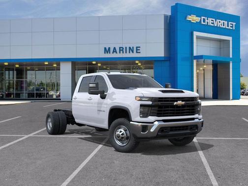 Summit White 2026 Chevrolet Silverado 3500 WT