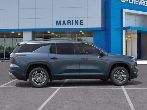 Lakeshore Blue Metallic 2026 Chevrolet Traverse LT