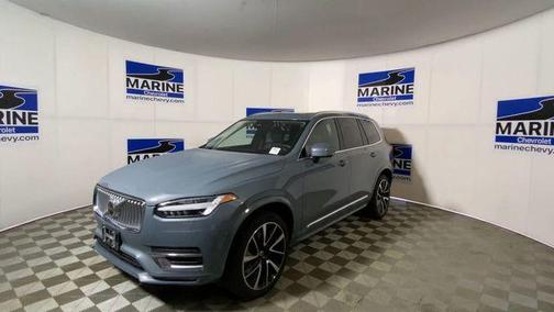 2023 Volvo XC90 B5 Plus