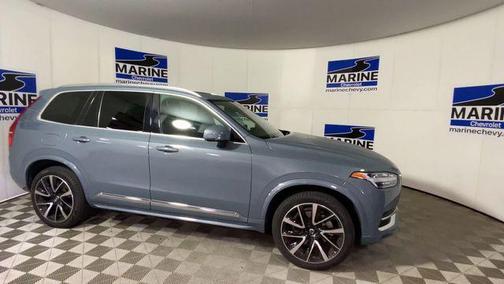 2023 Volvo XC90 B5 Plus