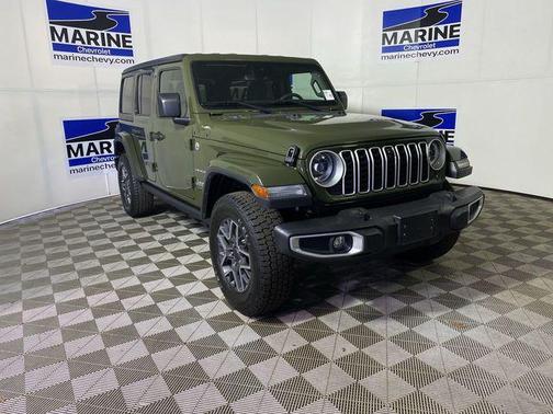 2024 Jeep Wrangler 4-Door Sahara 4x4