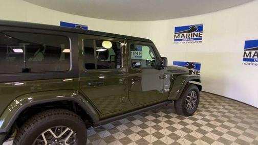 2024 Jeep Wrangler 4-Door Sahara 4x4