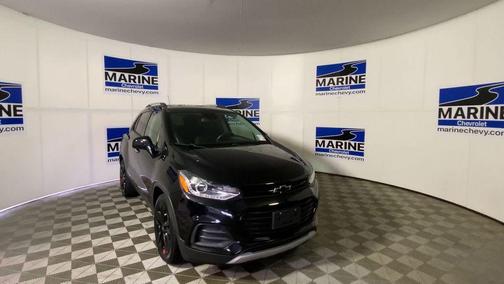 Mosaic Black Metallic 2020 Chevrolet Trax LT