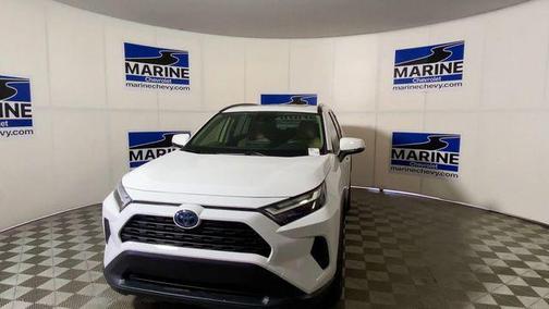 Ice Cap 2024 Toyota RAV4 Hybrid XLE