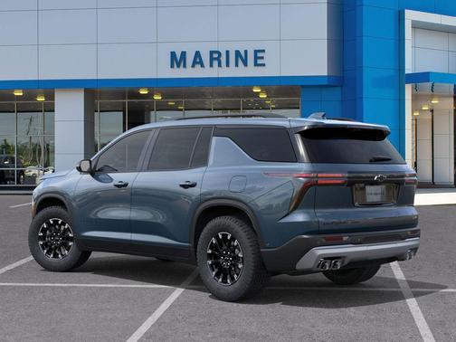 Lakeshore Blue Metallic 2026 Chevrolet Traverse AWD Z71